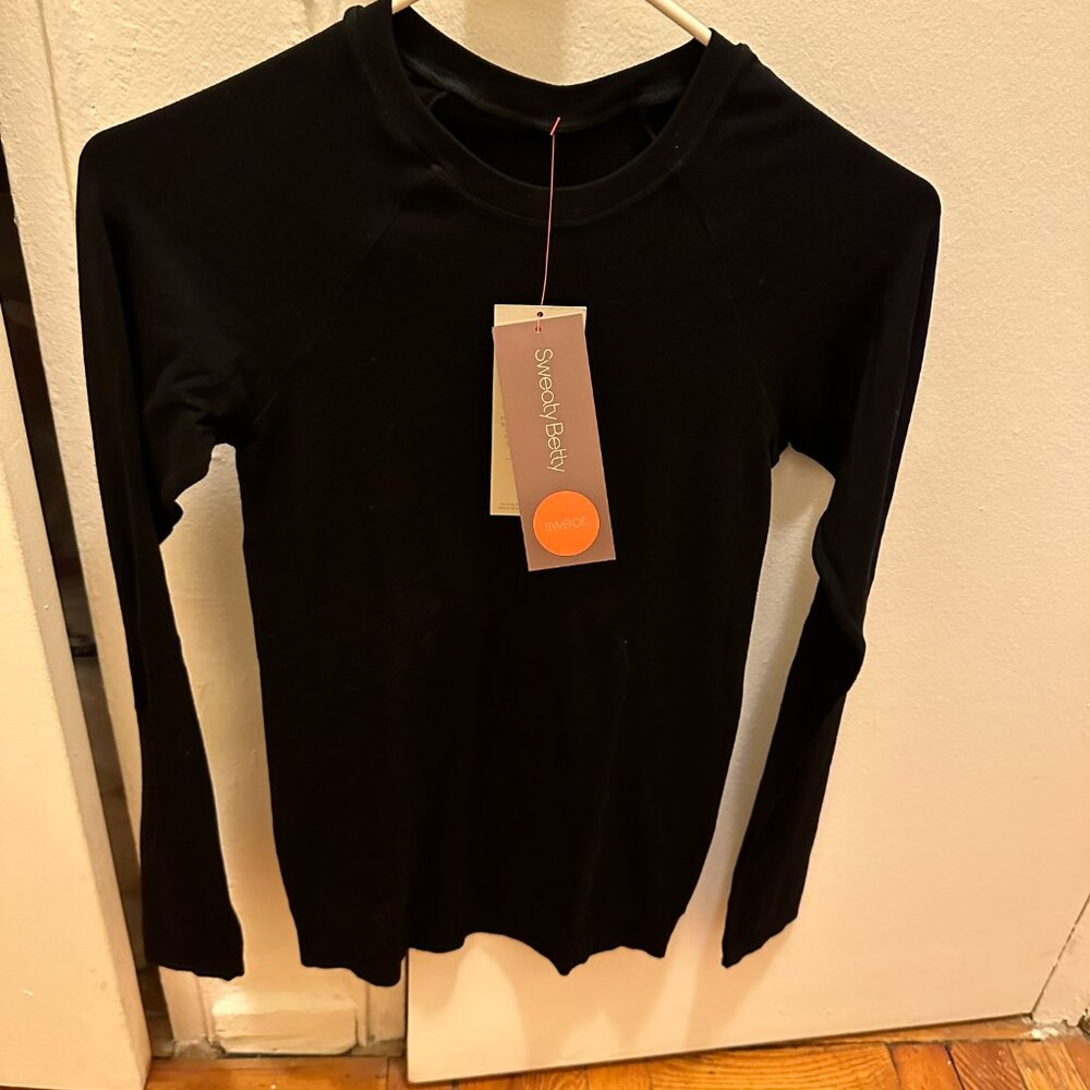 Swetty Betty Black Bamboo Yoga Top size M NWT